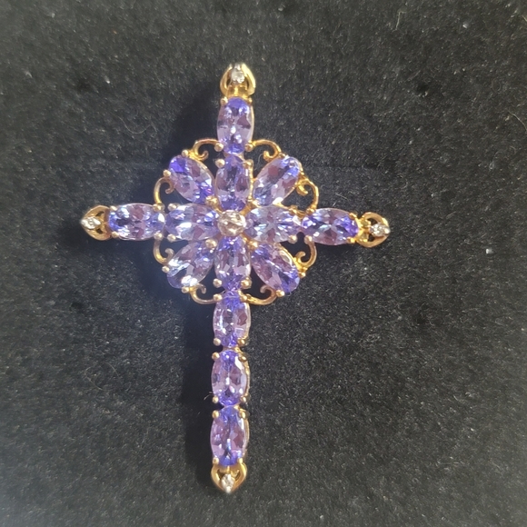 N154 Blue Tanzanite 10K Yellow Gold Cross Pendant